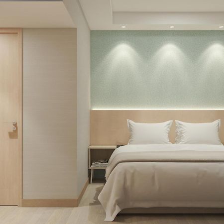 Eightin Hotel Sudirman 雅加达 外观 照片