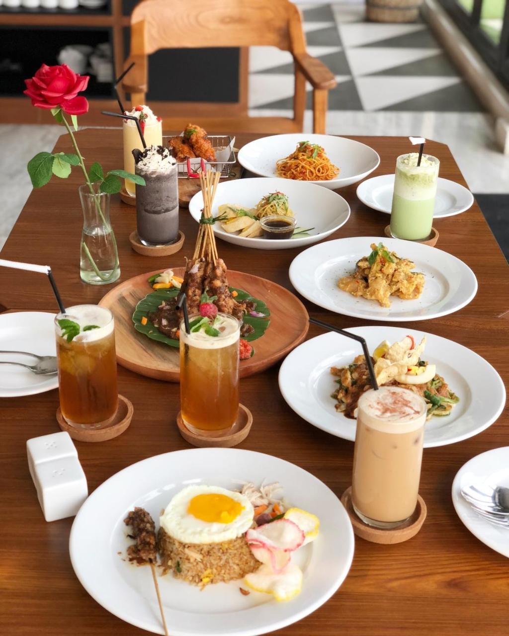 Eightin Hotel Sudirman 雅加达 外观 照片