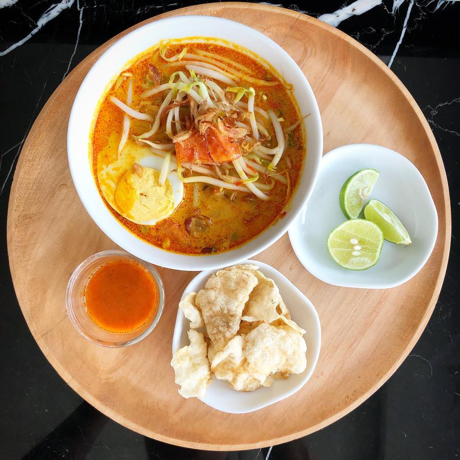 Eightin Hotel Sudirman 雅加达 外观 照片